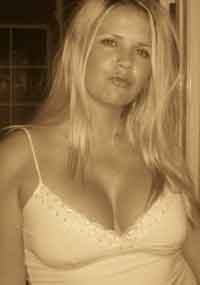 romantic lady looking for guy in South Bay, Florida