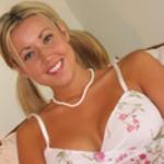 romantic female looking for guy in Waterman, Illinois