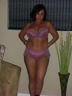 romantic girl looking for guy in Chilhowee, Missouri
