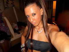 romantic girl looking for men in Channelview, Texas