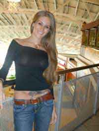 romantic female looking for guy in Iowa Park, Texas